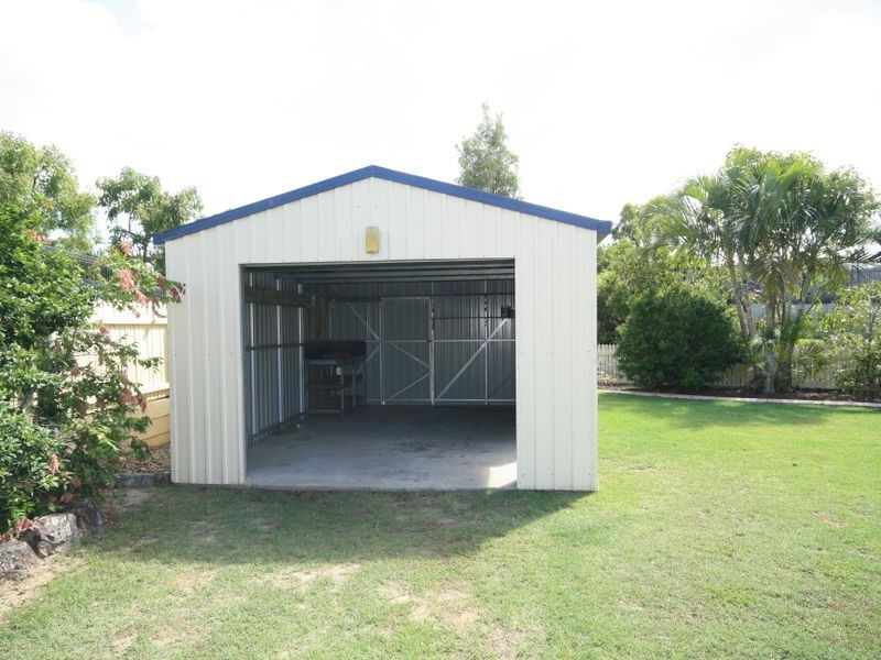 3 Hillview Place, New Auckland QLD 4680