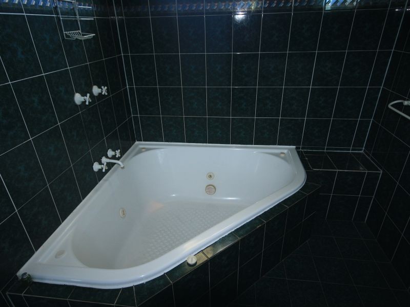 7 Chapman Drive, Clinton QLD 4680