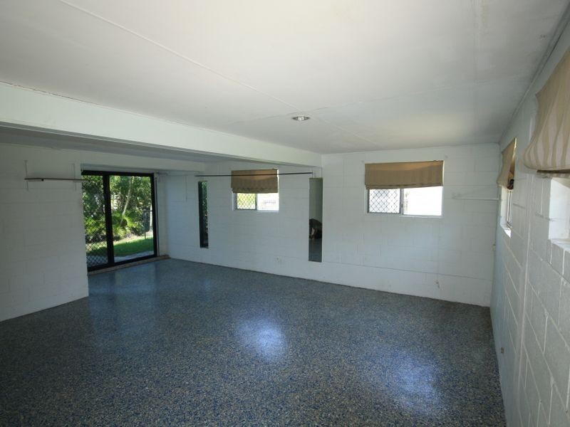 7 Chapman Drive, Clinton QLD 4680