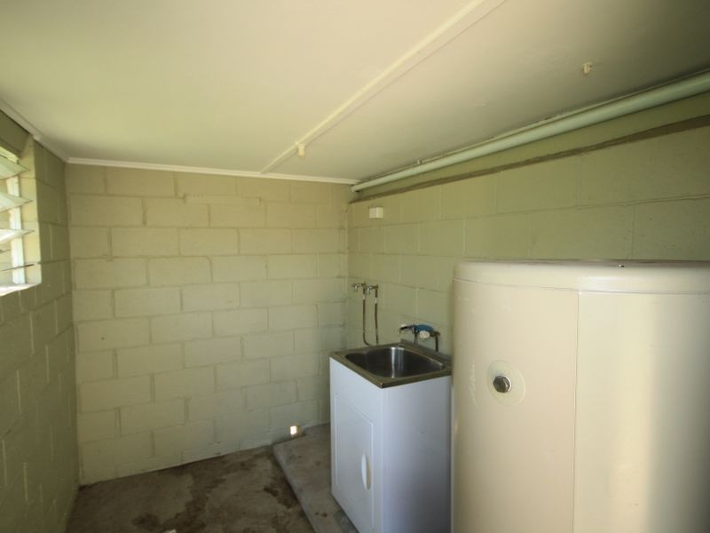 7 Chapman Drive, Clinton QLD 4680