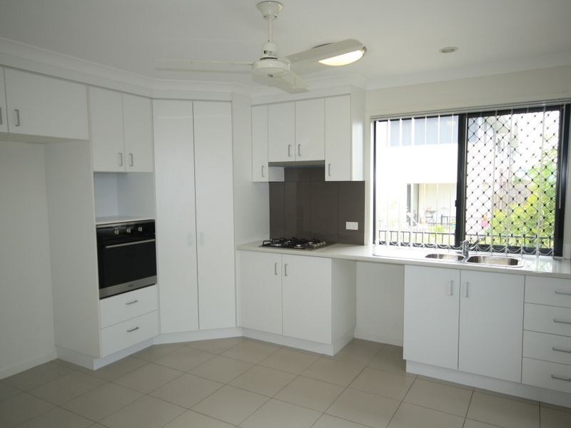 18 Wedgetail Road, Clinton QLD 4680