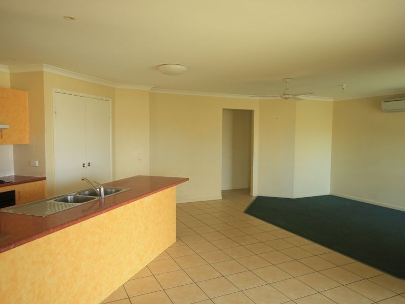 4 Craigmoor Court, New Auckland QLD 4680