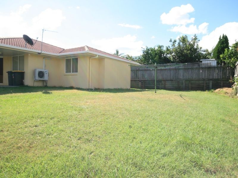 4 Craigmoor Court, New Auckland QLD 4680