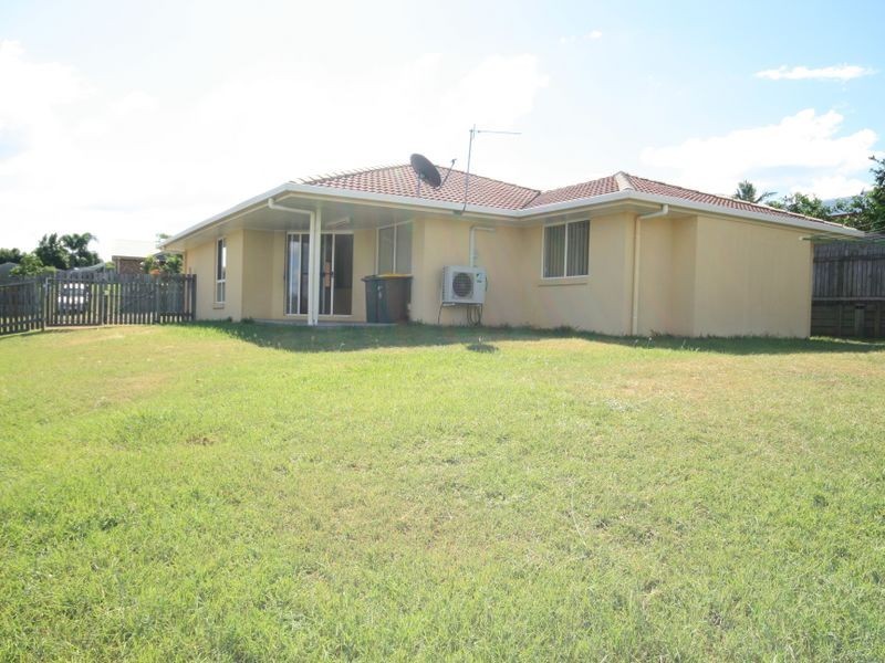 4 Craigmoor Court, New Auckland QLD 4680