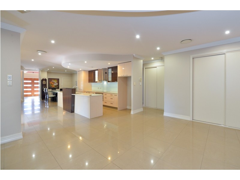 105 Col Brown Avenue, Clinton QLD 4680