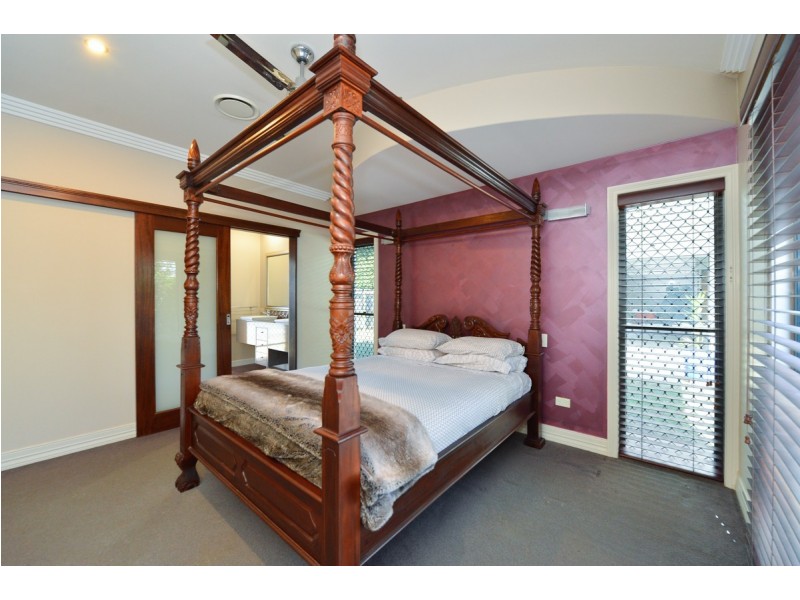 105 Col Brown Avenue, Clinton QLD 4680