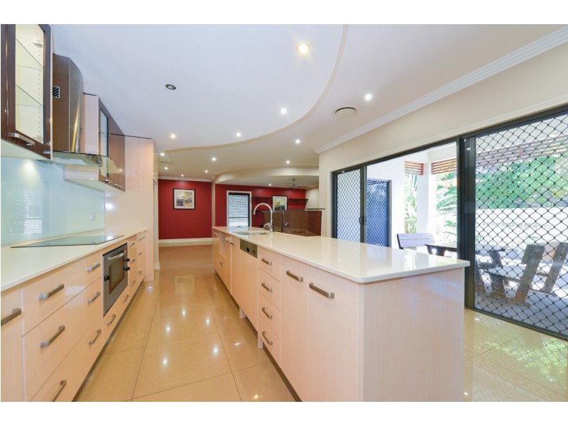105 Col Brown Avenue, Clinton QLD 4680