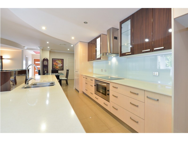 105 Col Brown Avenue, Clinton QLD 4680