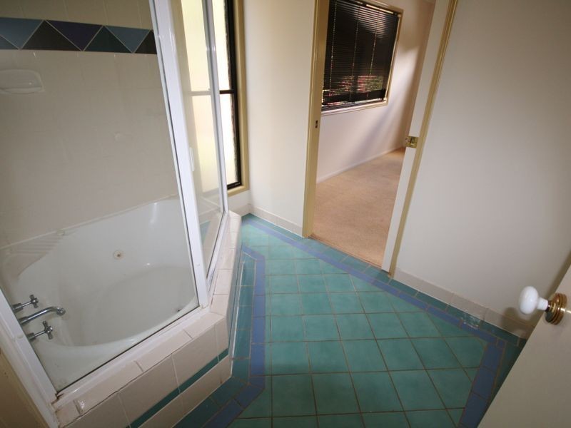 53 Allunga Drive, Glen Eden QLD 4680