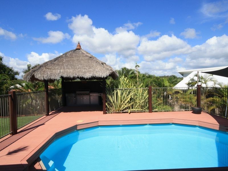 9 Christian Court, Glen Eden QLD 4680