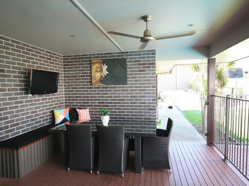 9 Christian Court, Glen Eden QLD 4680