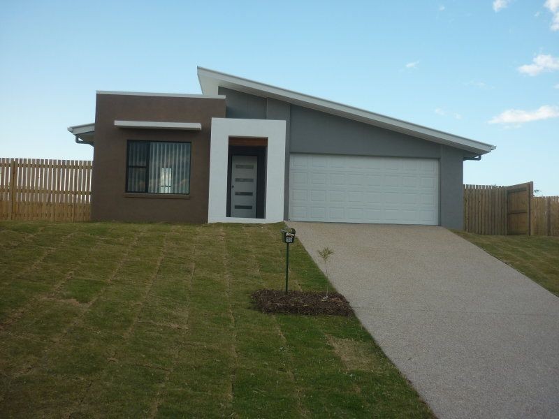 15 Giles Street, Glen Eden QLD 4680