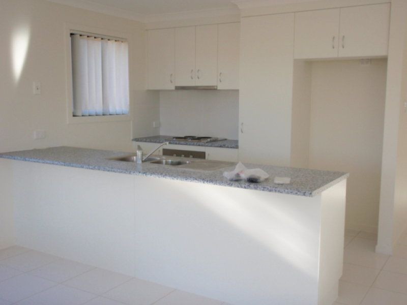 15 Giles Street, Glen Eden QLD 4680