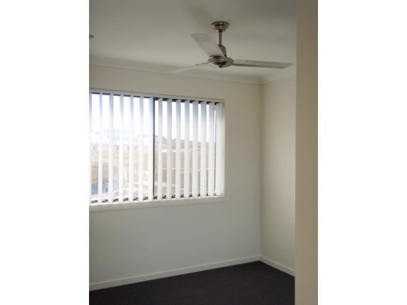 15 Giles Street, Glen Eden QLD 4680