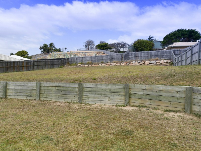 17 Sturt Court, Glen Eden QLD 4680