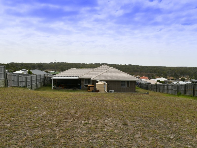 17 Sturt Court, Glen Eden QLD 4680