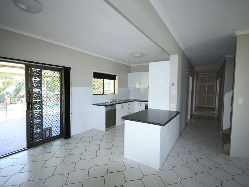 7 The Esplanade, Barney Point QLD 4680