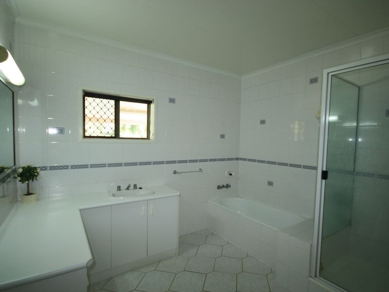 7 The Esplanade, Barney Point QLD 4680