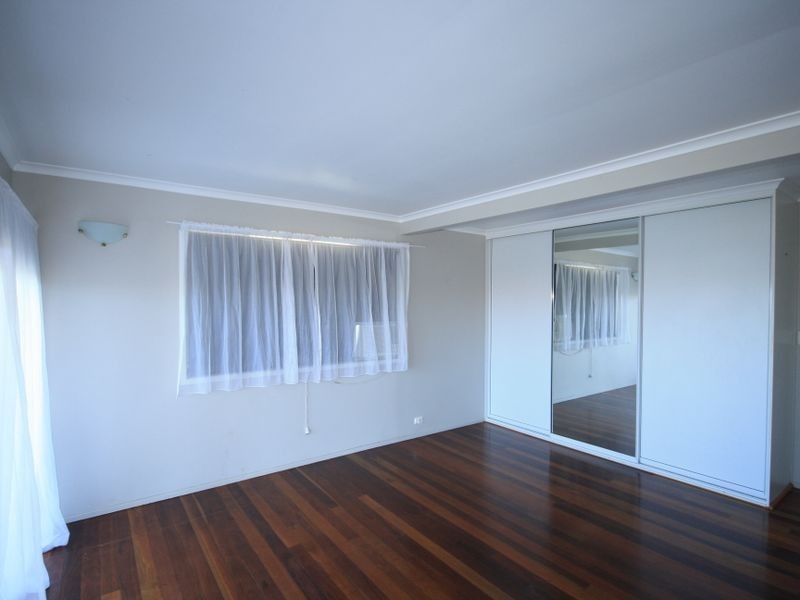 7 The Esplanade, Barney Point QLD 4680
