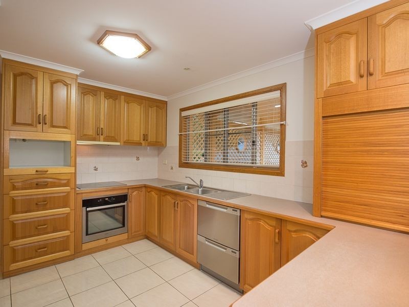 8 Canonbar Street, Clinton QLD 4680