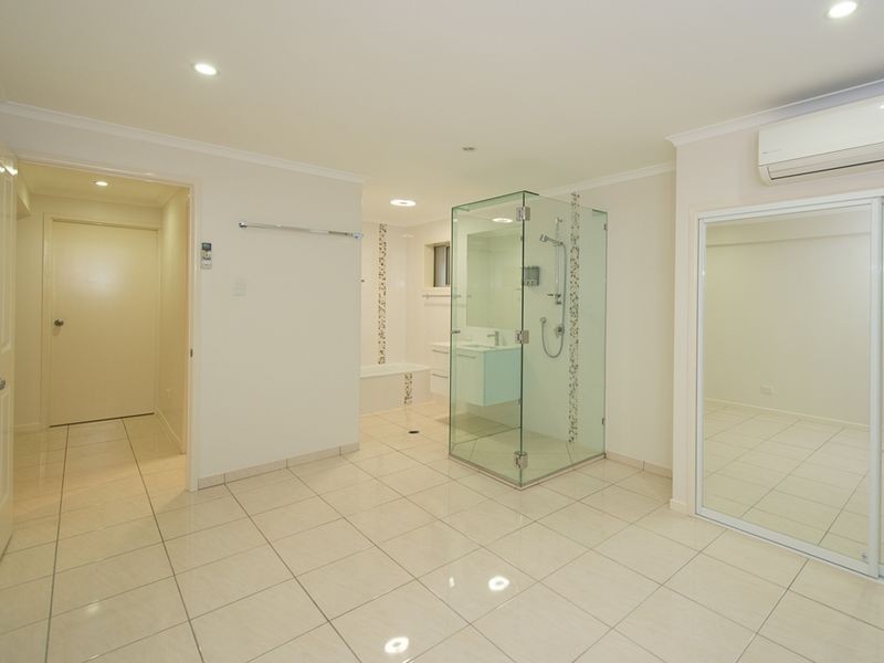 8 Canonbar Street, Clinton QLD 4680