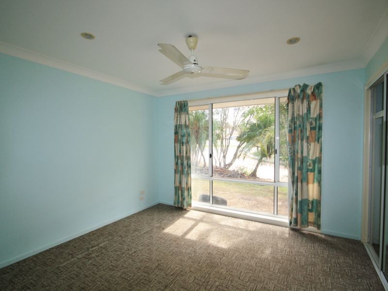2 Palm Court, Clinton QLD 4680