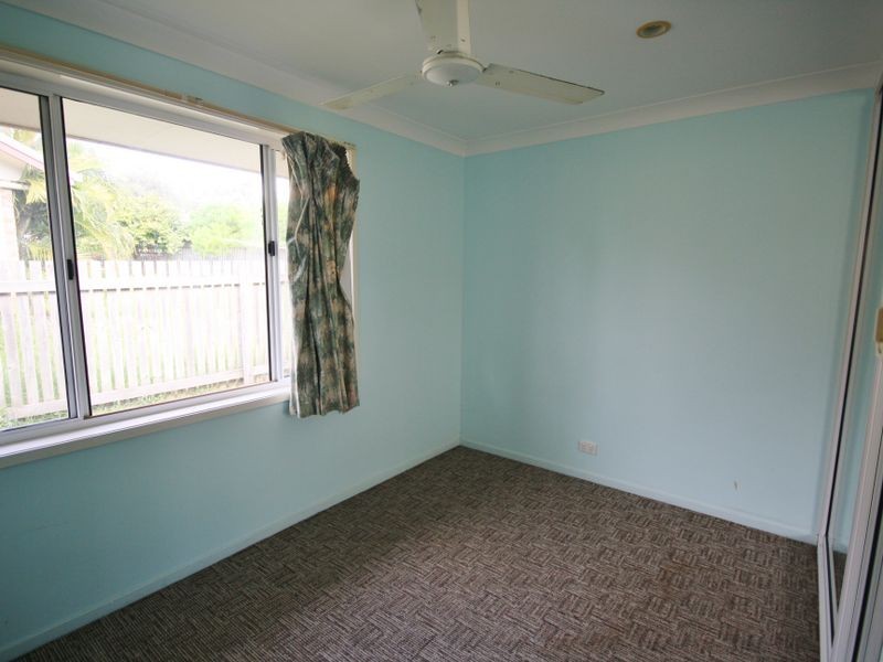 2 Palm Court, Clinton QLD 4680