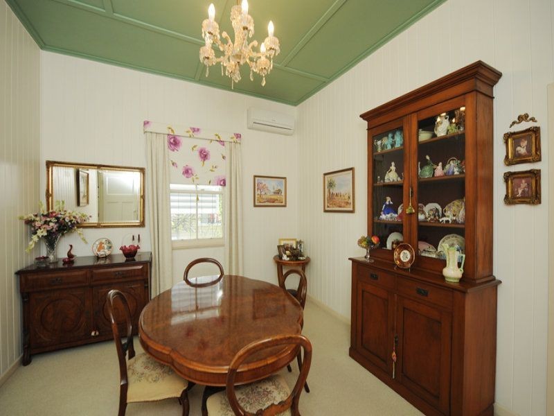 15 Fowler Street, West Gladstone QLD 4680