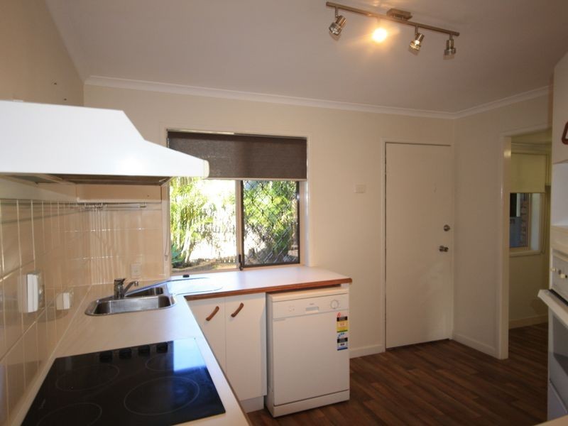 Unit 4/46 J Hickey Avenue, Clinton QLD 4680