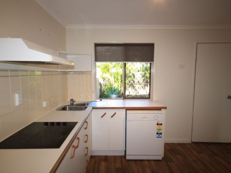 Unit 4/46 J Hickey Avenue, Clinton QLD 4680