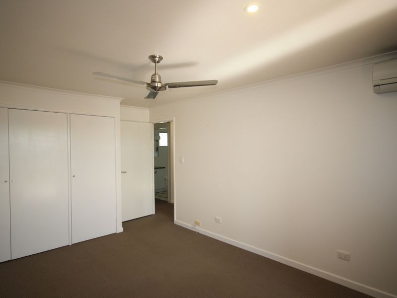 Unit 4/46 J Hickey Avenue, Clinton QLD 4680