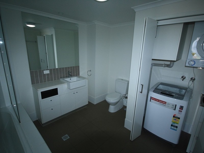 Unit 332/55 Central Lane, Gladstone QLD 4680