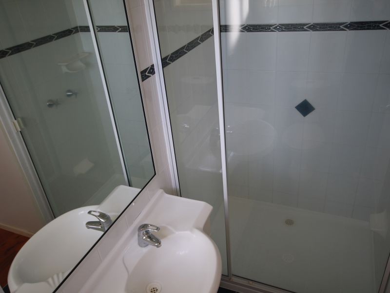 7 Panorama Court, Glen Eden QLD 4680