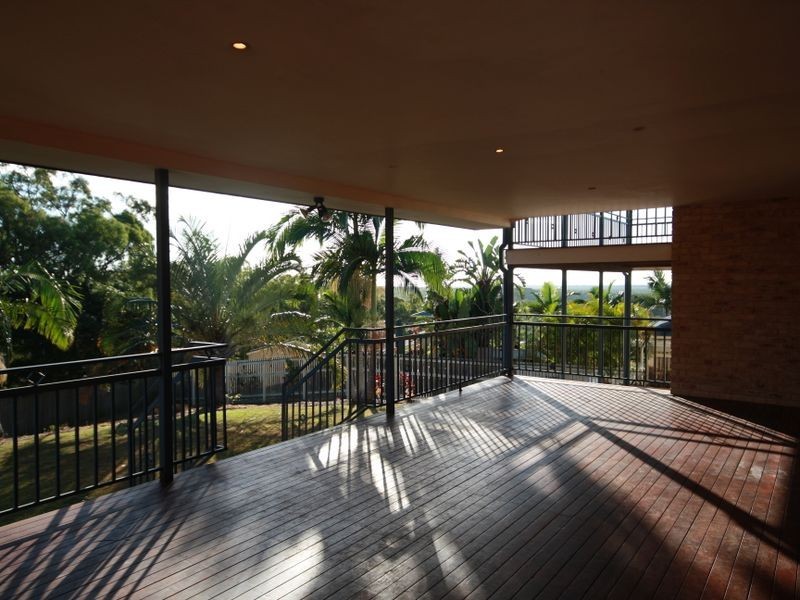 7 Panorama Court, Glen Eden QLD 4680