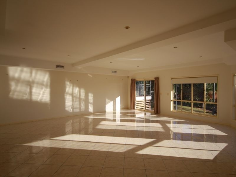 7 Panorama Court, Glen Eden QLD 4680