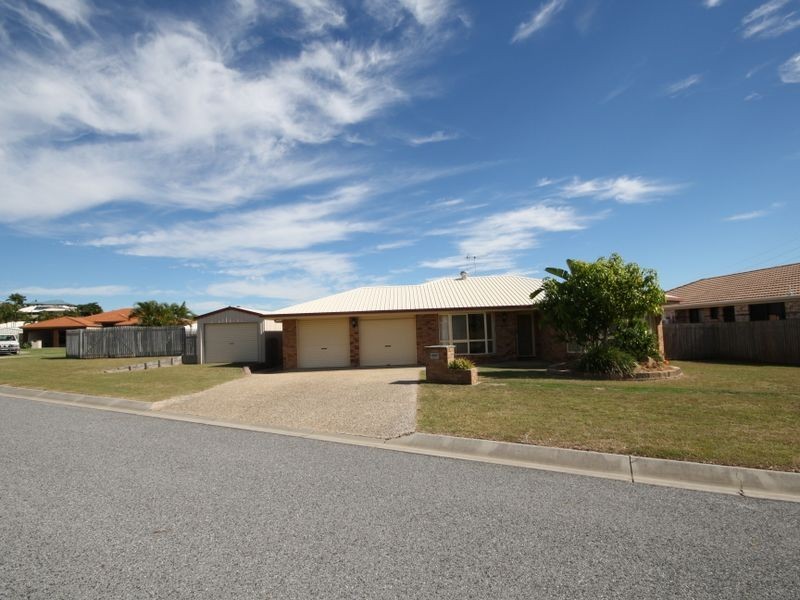 4 Helston Street, Telina QLD 4680