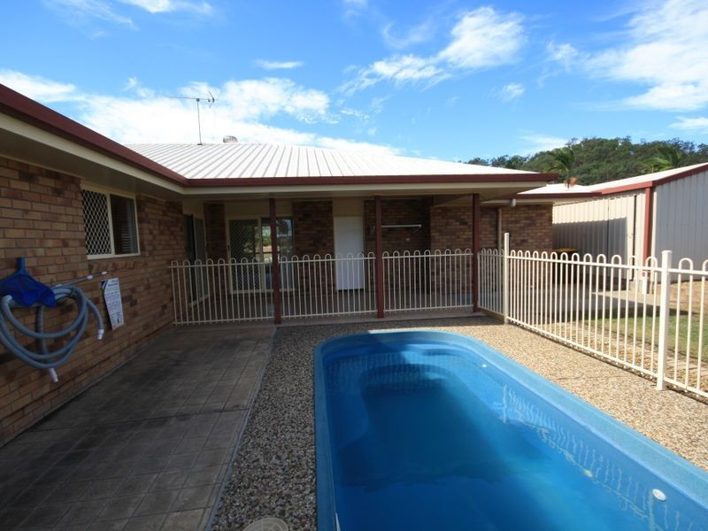 4 Helston Street, Telina QLD 4680