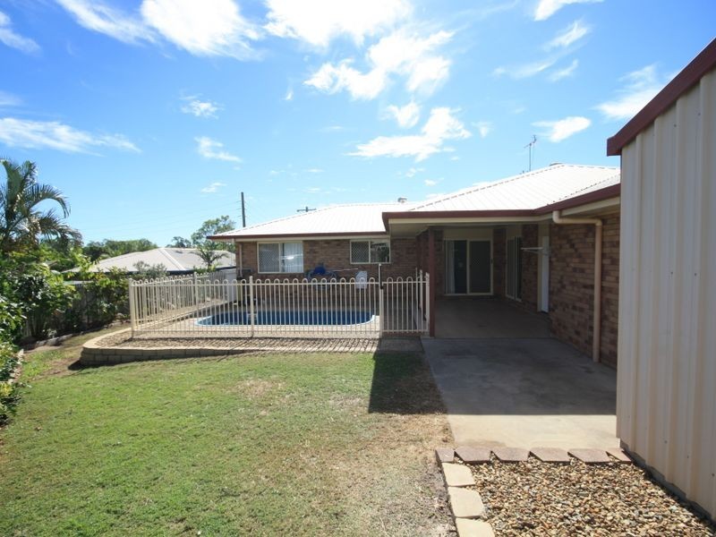 4 Helston Street, Telina QLD 4680