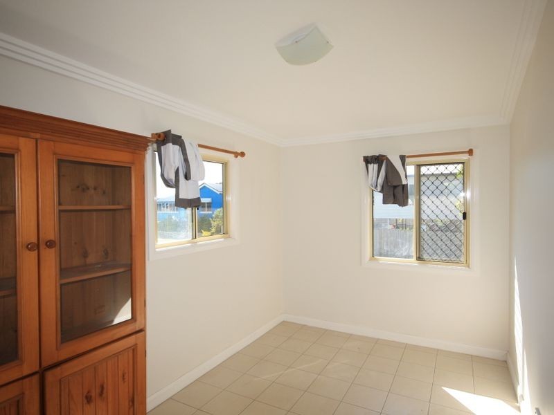 8 Herbert Street, Gladstone QLD 4680