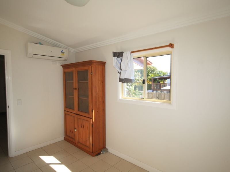 8 Herbert Street, Gladstone QLD 4680