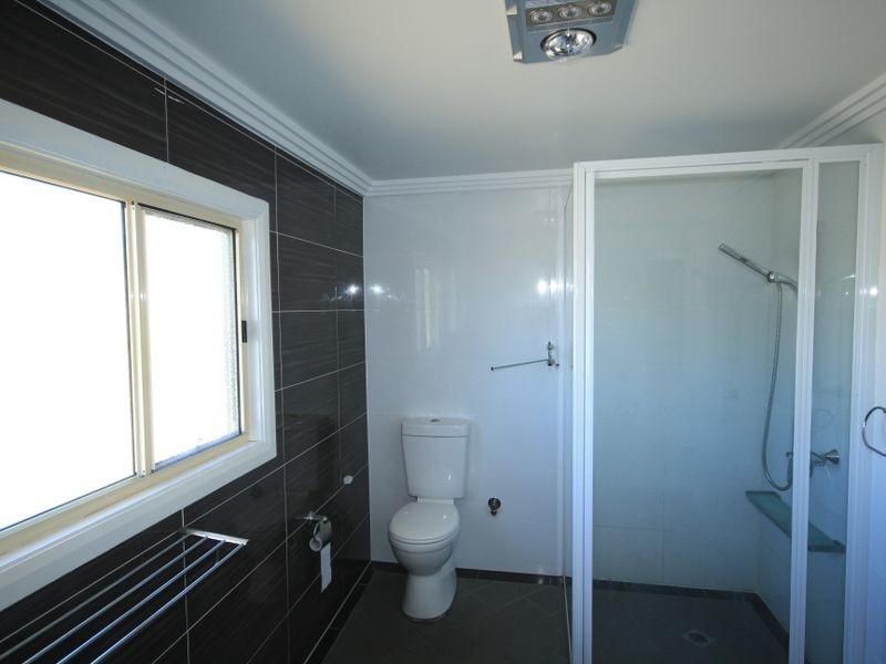 8 Herbert Street, Gladstone QLD 4680