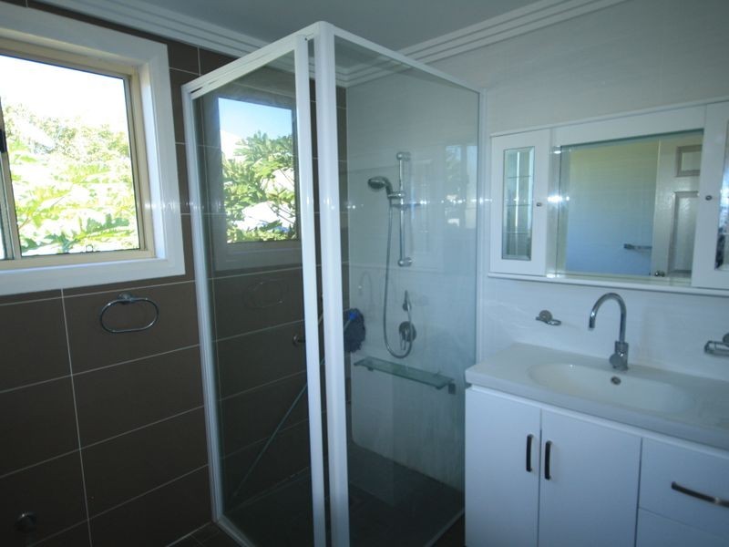 8 Herbert Street, Gladstone QLD 4680