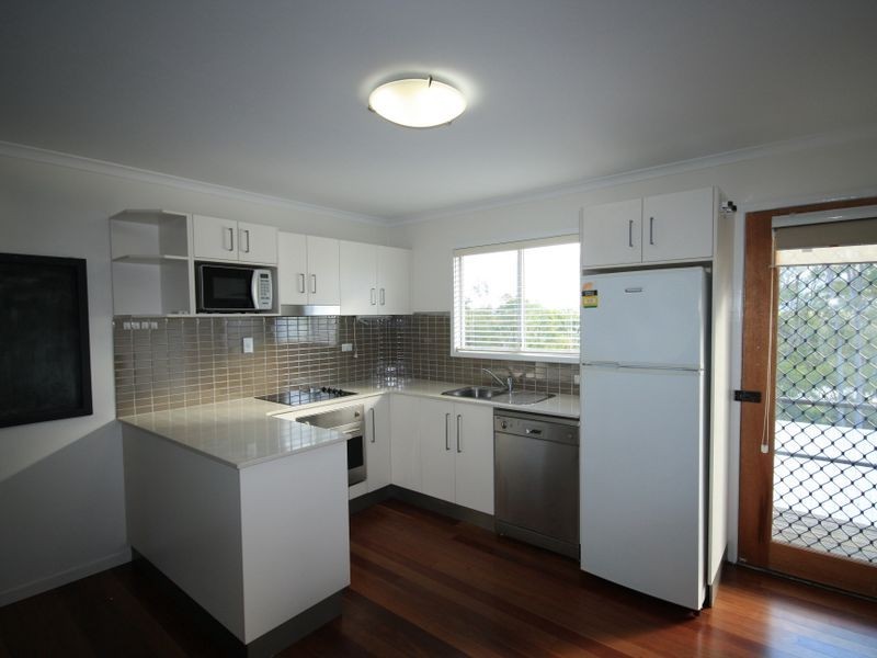 1/33 Watt Street, West Gladstone QLD 4680