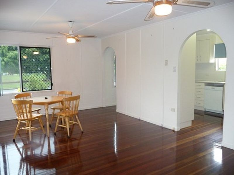 9 Mellefont Street, West Gladstone QLD 4680