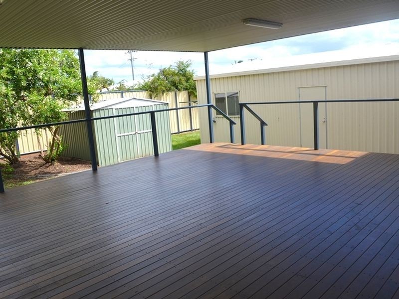 9 Mellefont Street, West Gladstone QLD 4680