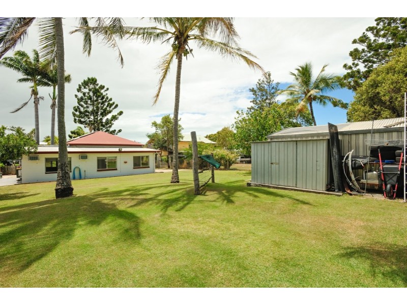 7 White Street, West Gladstone QLD 4680