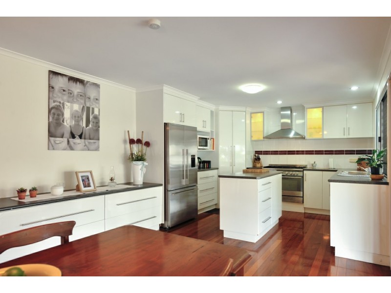 7 White Street, West Gladstone QLD 4680