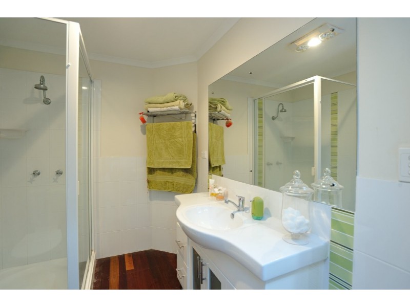 7 White Street, West Gladstone QLD 4680