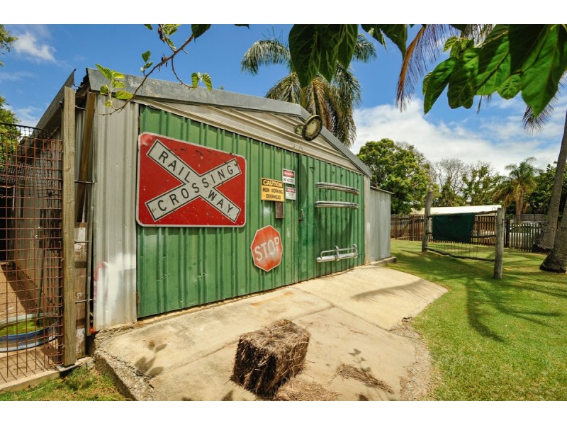 7 White Street, West Gladstone QLD 4680
