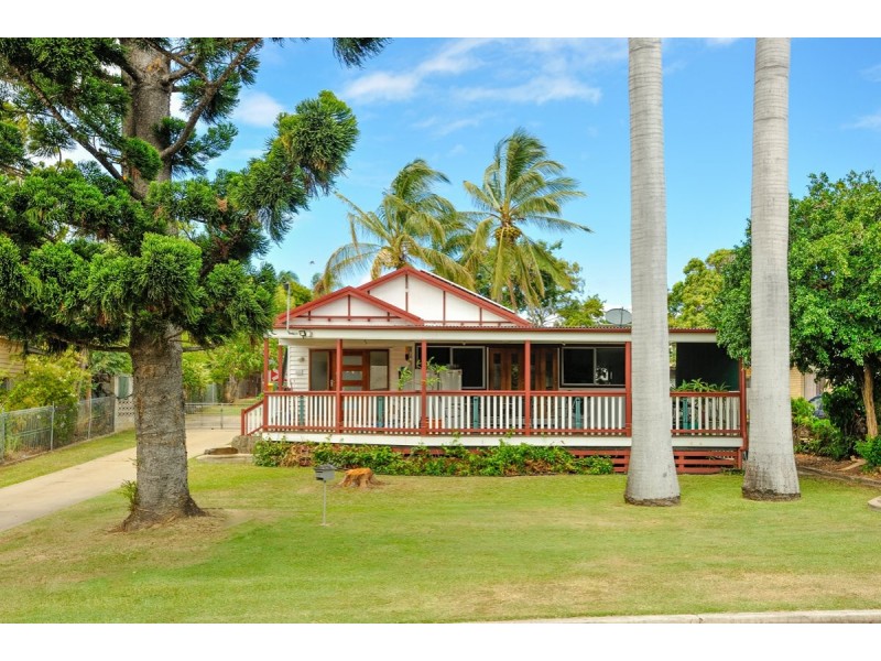 7 White Street, West Gladstone QLD 4680
